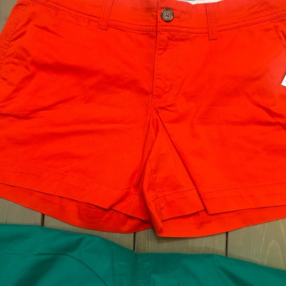 Old Navy Perfect 5” Shorts Bundle Women Sz 10 - Picture 6 of 8